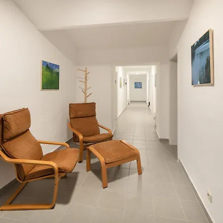 3 Schlafzimmer - Gruene Oase Im Hinterhaus - 1-9 Personen - Smarttv - Wlan - Waschmaschine - Trockner *