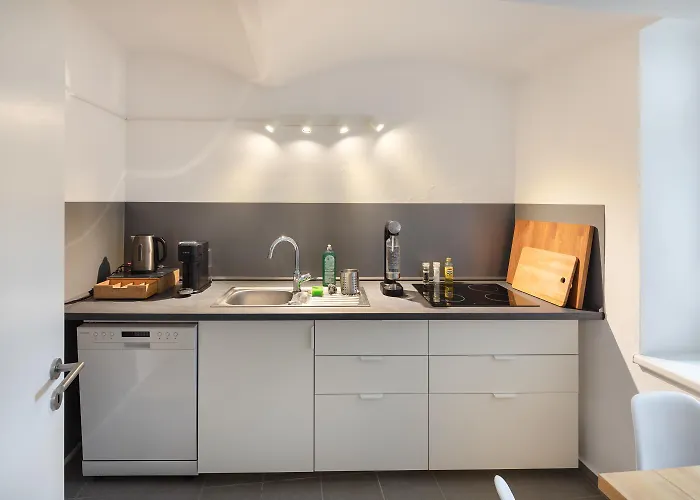 3 Schlafzimmer - Gruene Oase Im Hinterhaus - 1-9 Personen - Smarttv - Wlan - Waschmaschine - Trockner شقة *