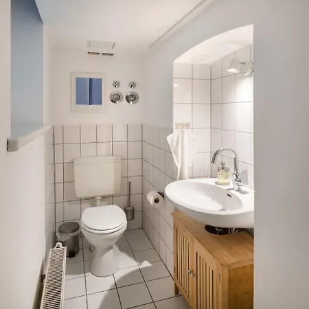 Apartman 3 Schlafzimmer - Gruene Oase Im Hinterhaus - 1-9 Personen - Smarttv - Wlan - Waschmaschine - Trockner Lipcse