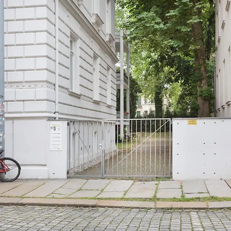 3 Schlafzimmer - Gruene Oase Im Hinterhaus - 1-9 Personen - Smarttv - Wlan - Waschmaschine - Trockner Apartman Lipcse